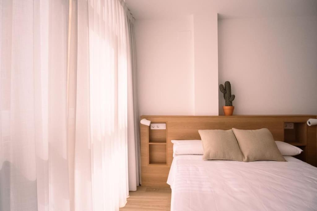 Spectacular Renovated Studio Facing The Sea Apartment Valencia Exterior photo